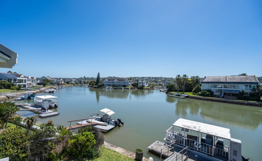 7 Bedroom Property for Sale in Royal Alfred Marina Eastern Cape